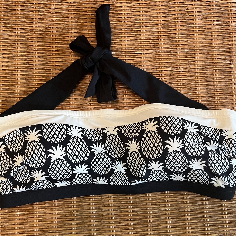 Boden Halterneck Bikini Top **NWT**